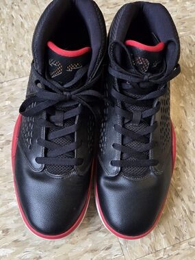 Nike Air Jordan mai usate taglia 45 J Black and Red Size 12